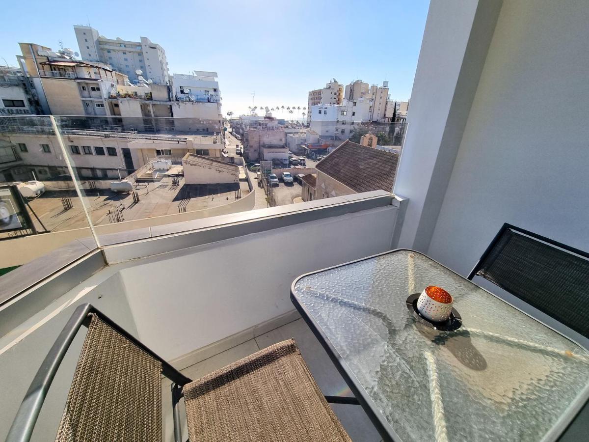 Sea La Vie Seaview Apartment Lárnaca Exterior foto